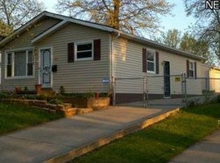 1270 Tonawanda Ave, Akron, OH 44305