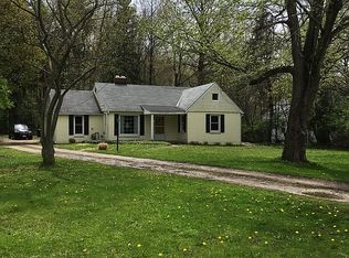 5860 Highland Rd, Highland Heights, OH 44143