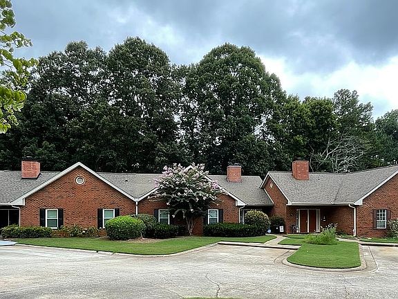 3688 is far left unit