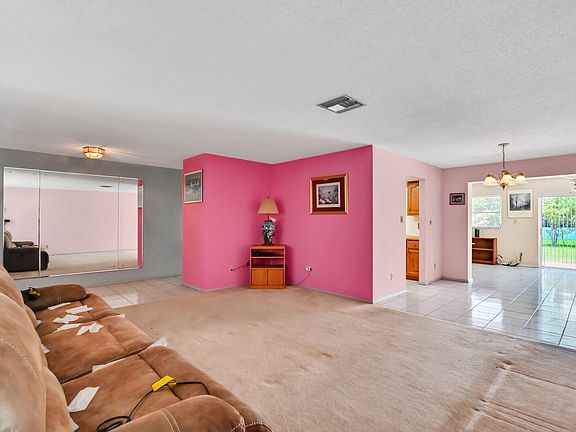 5th image of 10301 NW 80th Court