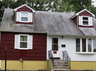 6 Karnell St, Spring Valley, NY 10977