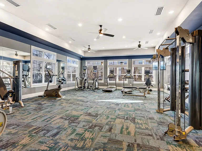 Century Hampton Roads — Photo 27