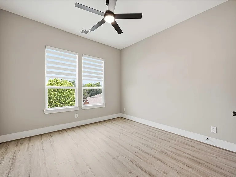 4013 Griggs Rd #B — Photo 21