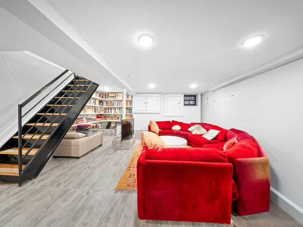 171 8th Street image 27 of 33