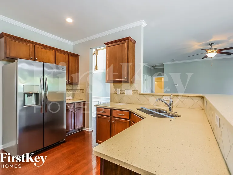 1023 Potomac Rd — Photo 6