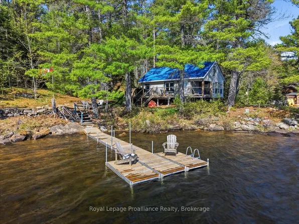 4217 Buckshot Lake Rd, Addington Highlands, ON K0H 2M0