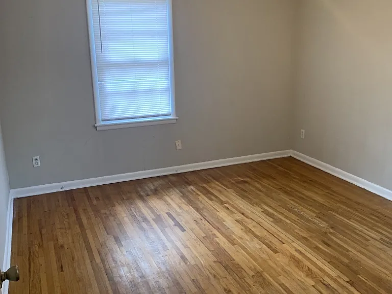 1419 Beaumont Dr — Photo 6