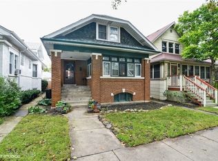 5306 W Belle Plaine Ave, Chicago, IL 60641