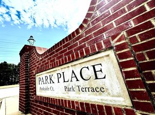 903 Parkside Ct SE, Decatur, AL 35601