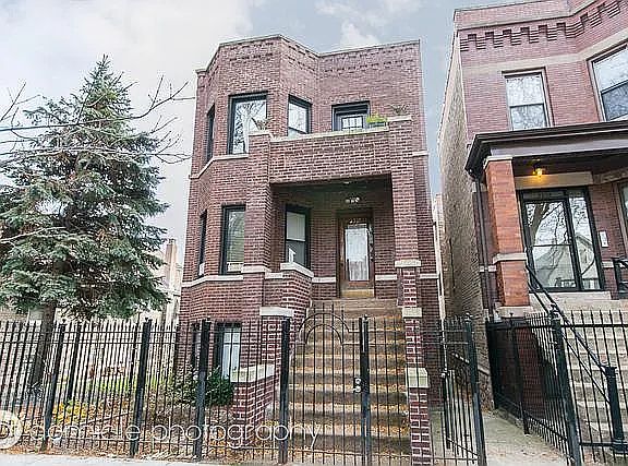 2nd image of 2537 W Carmen Ave