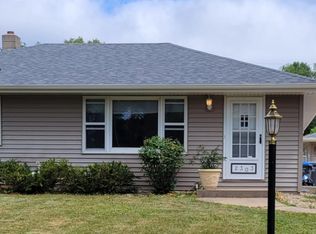 2303 Indian Way, North Saint Paul, MN 55109