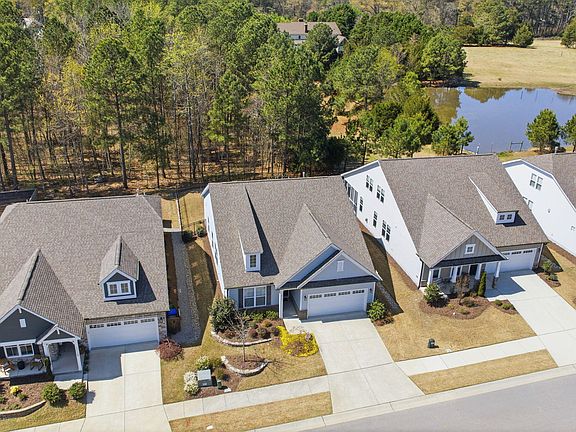 4th image of 1015 Pondfield Way