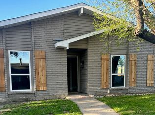 2106 Alder Trl, Grand Prairie, TX 75052
