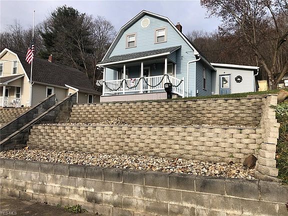 2nd image of 24 E Walnut St
