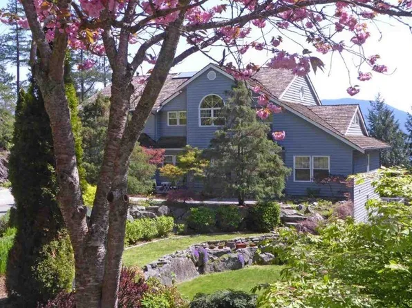 63 Chadwick Rd, Sunshine Coast, BC V0N 1V6