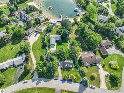 5163 Silver Cove Dr, Traverse City, MI, 49685