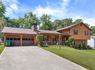 4262 Mountain Glen Trce, Snellville, GA 30039