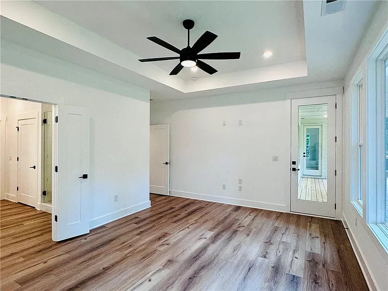 6312 Woodstock Rd — Photo 21