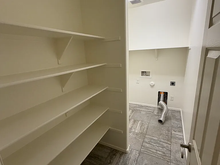 2146 W Tobias Way — Photo 12