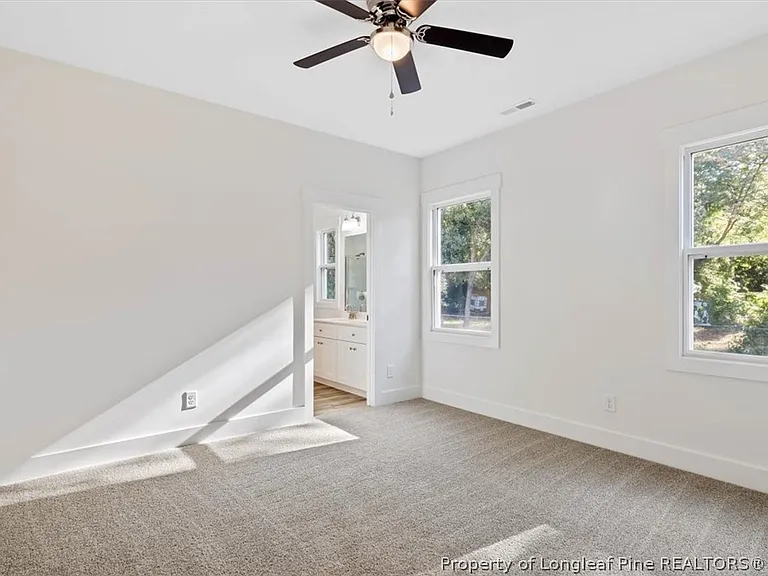 601 E Bay St — Photo 12
