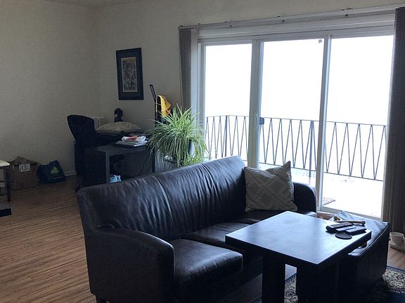2nd image of 116 W 8th St APT 304