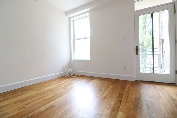 Rented by Compass | media 26