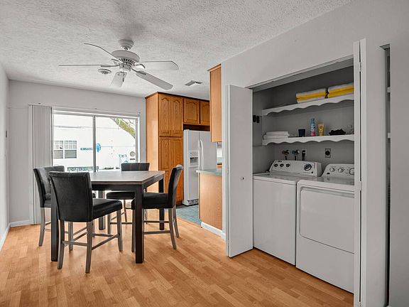 4th image of 166 17th Ave SE #2/25