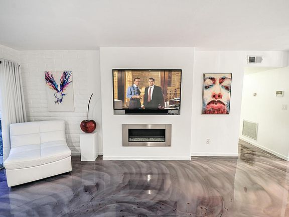 2nd image of 1901 E Missouri Ave APT 104