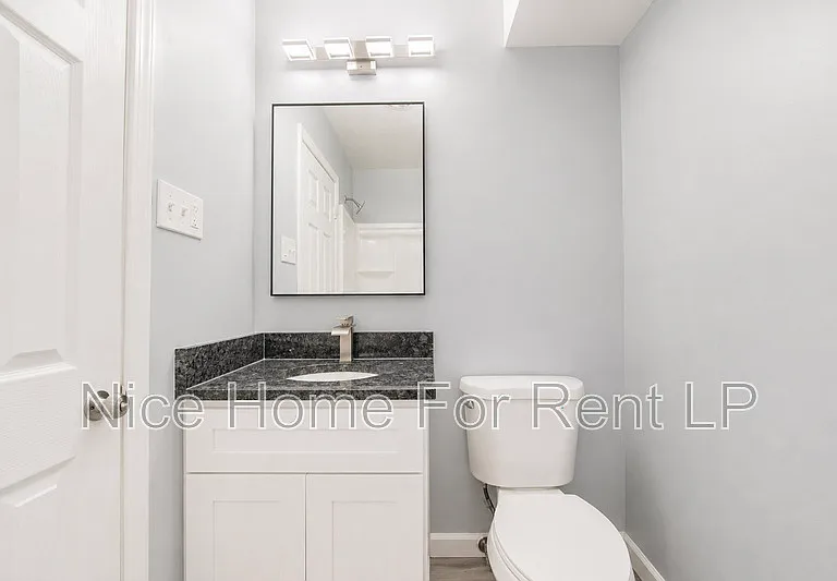 2602 N Jefferson St #B29 — Photo 6