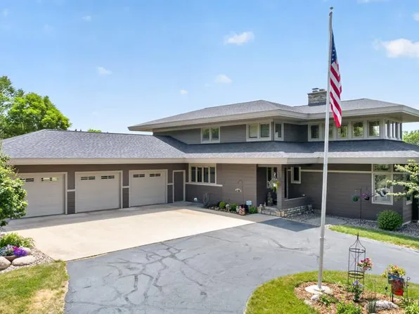 5185 Meadow Crossing Rd SW, Rochester, MN 55902