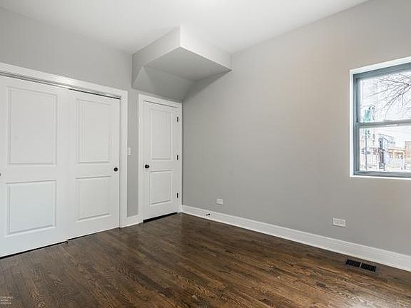 4th image of 3144 W Lake St #1