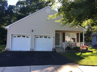 1432 Petunia Way S, Toms River, NJ