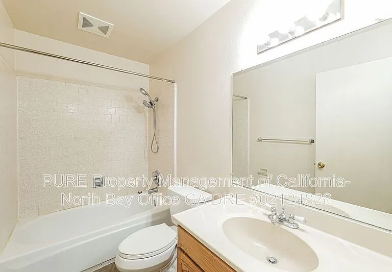 48-4 Lark Center Dr — Photo 13