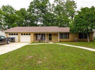 617 Green Oak Dr, Longview, TX 75604