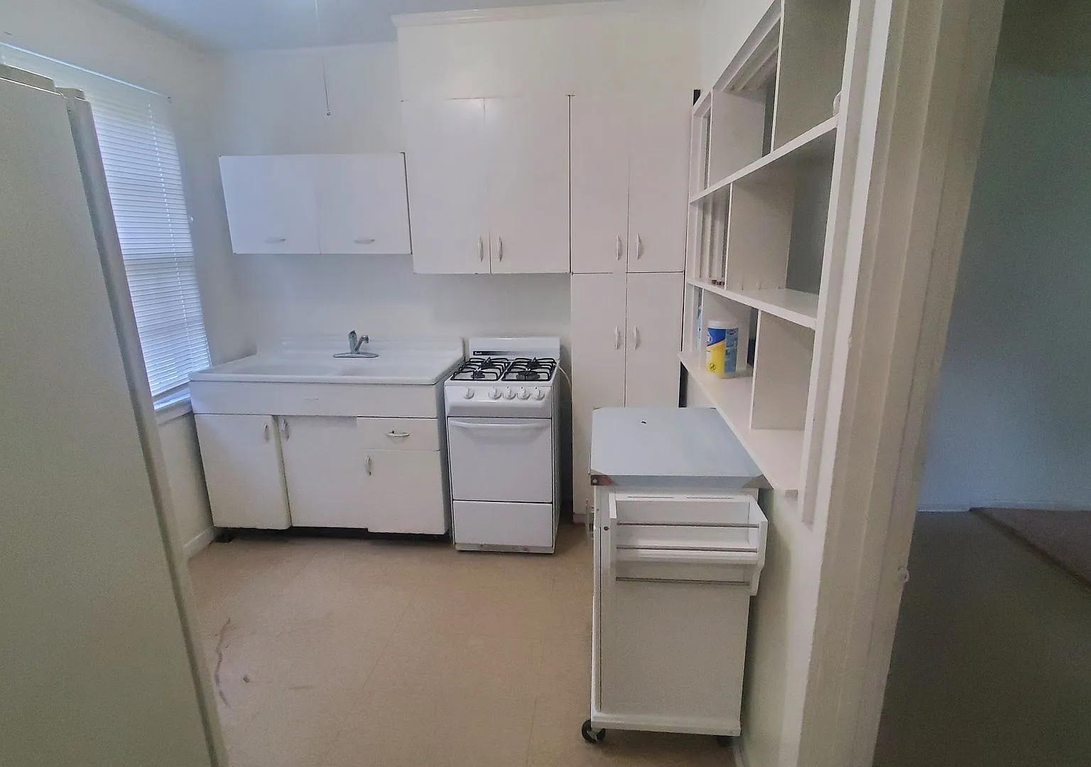 13 Riley Manor — Photo 1