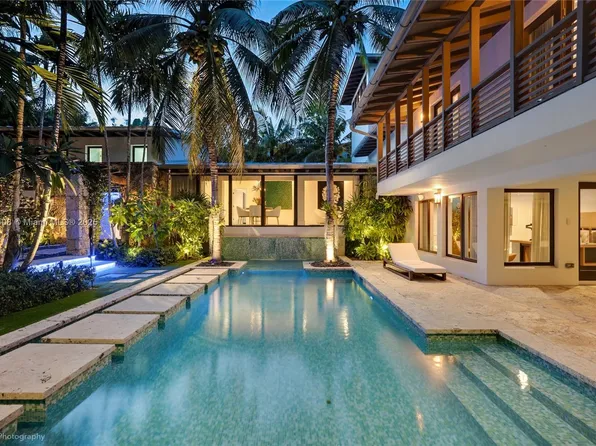 3571 N Prospect Dr, Miami, FL 33133