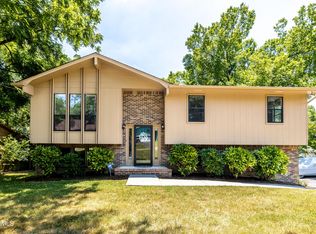 300 NW Kennon Rd, Knoxville, TN 37909