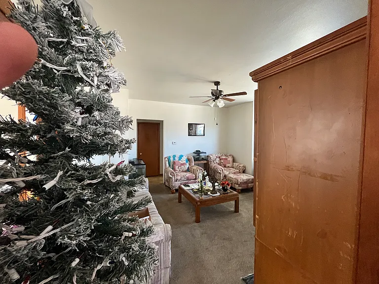 3203 S Kinnickinnic Ave — Photo 6