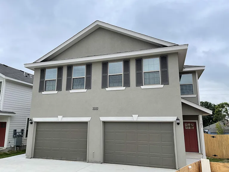 2222 Sandlewood Cv #101 — Photo 1