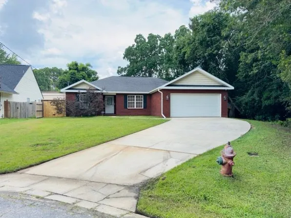111 Trevor Ct, Crestview, FL 32536