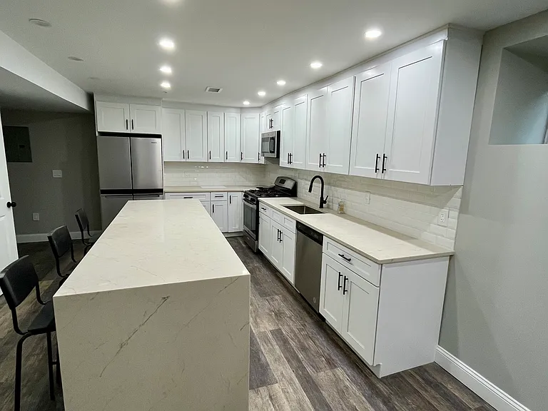 11 Radford Ln #BASEMENT — Photo 9