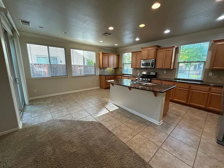3286 Southerland Rd — Photo 9