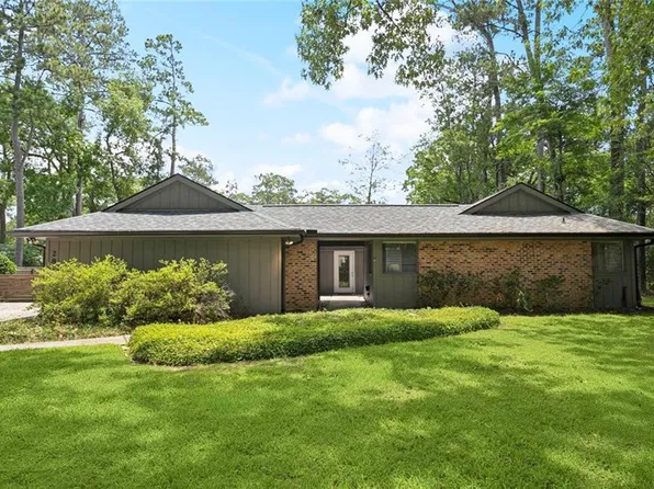 285 Oak Dr, Mandeville, LA 70471
