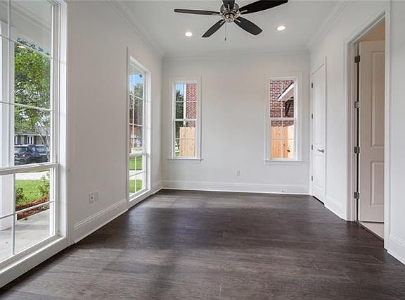 3rd image of 2108 Metairie Heights Ave