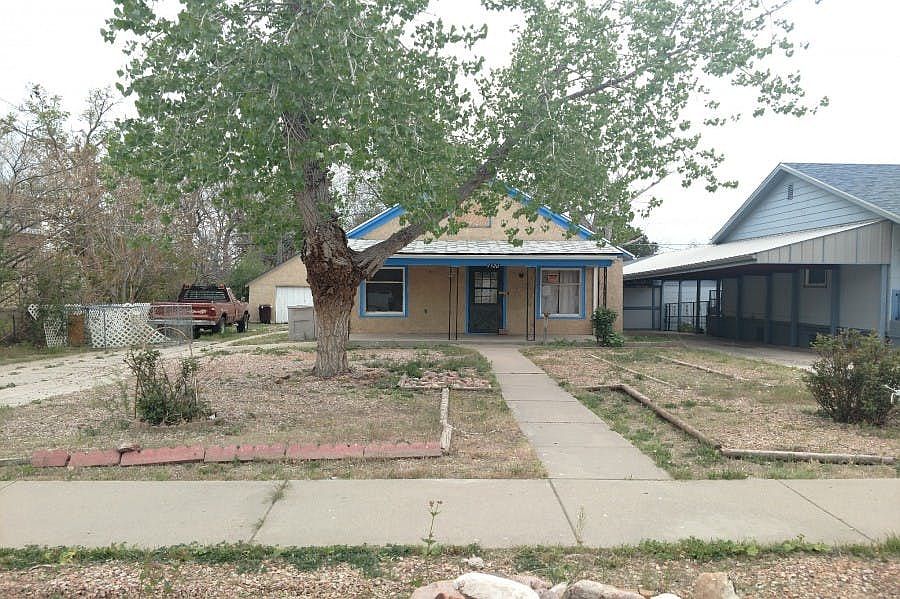 1st image of 1520 E 9th St