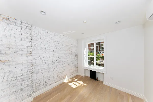 Rented by Compass | media 14