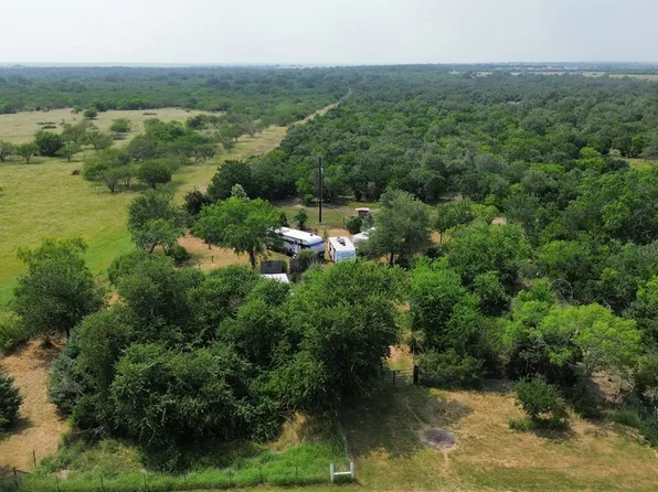544 Talk Ranch Rd, Nordheim, TX 78141