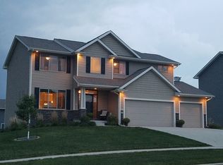 25 NE Fox Run Trl, Waukee, IA 50263