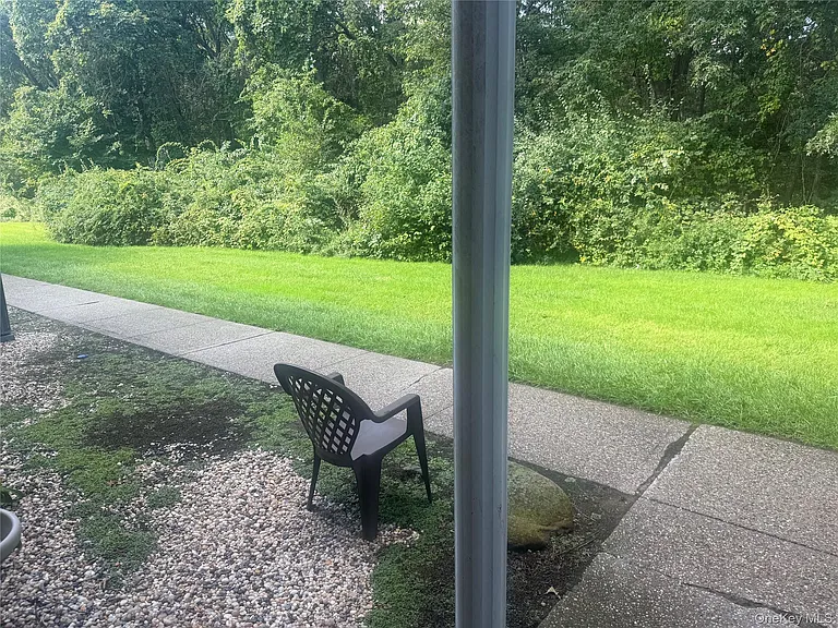 5 Laramie Ct #5 — Photo 4