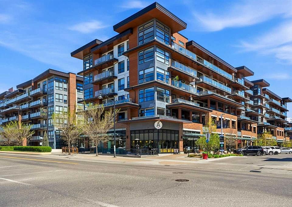 1st image of 122 W Mahogany Ctr SE #618